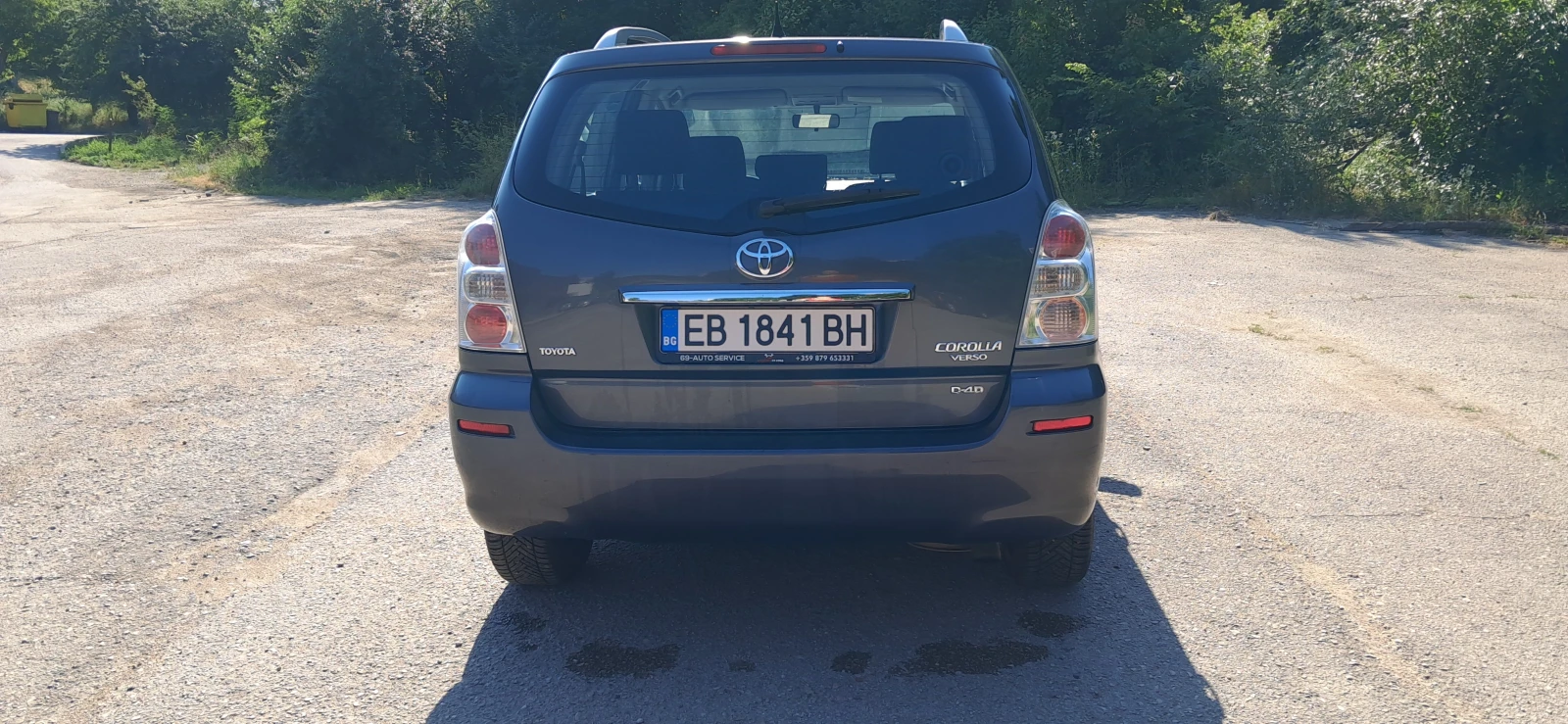 Toyota Corolla verso 2.2 D-4D (136 Hp) DPF, снимка 4 - Автомобили и джипове - 55105864