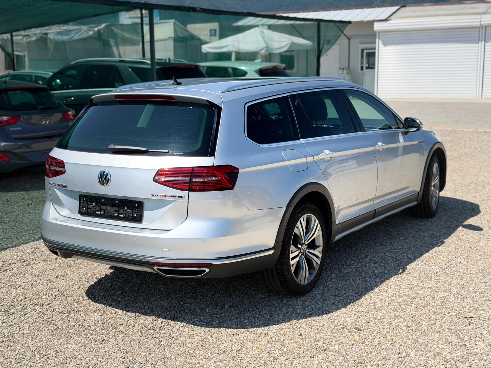 VW Passat 2.0TDI/190hp/ALLTRAC/Full, снимка 6 - Автомобили и джипове - 55401001