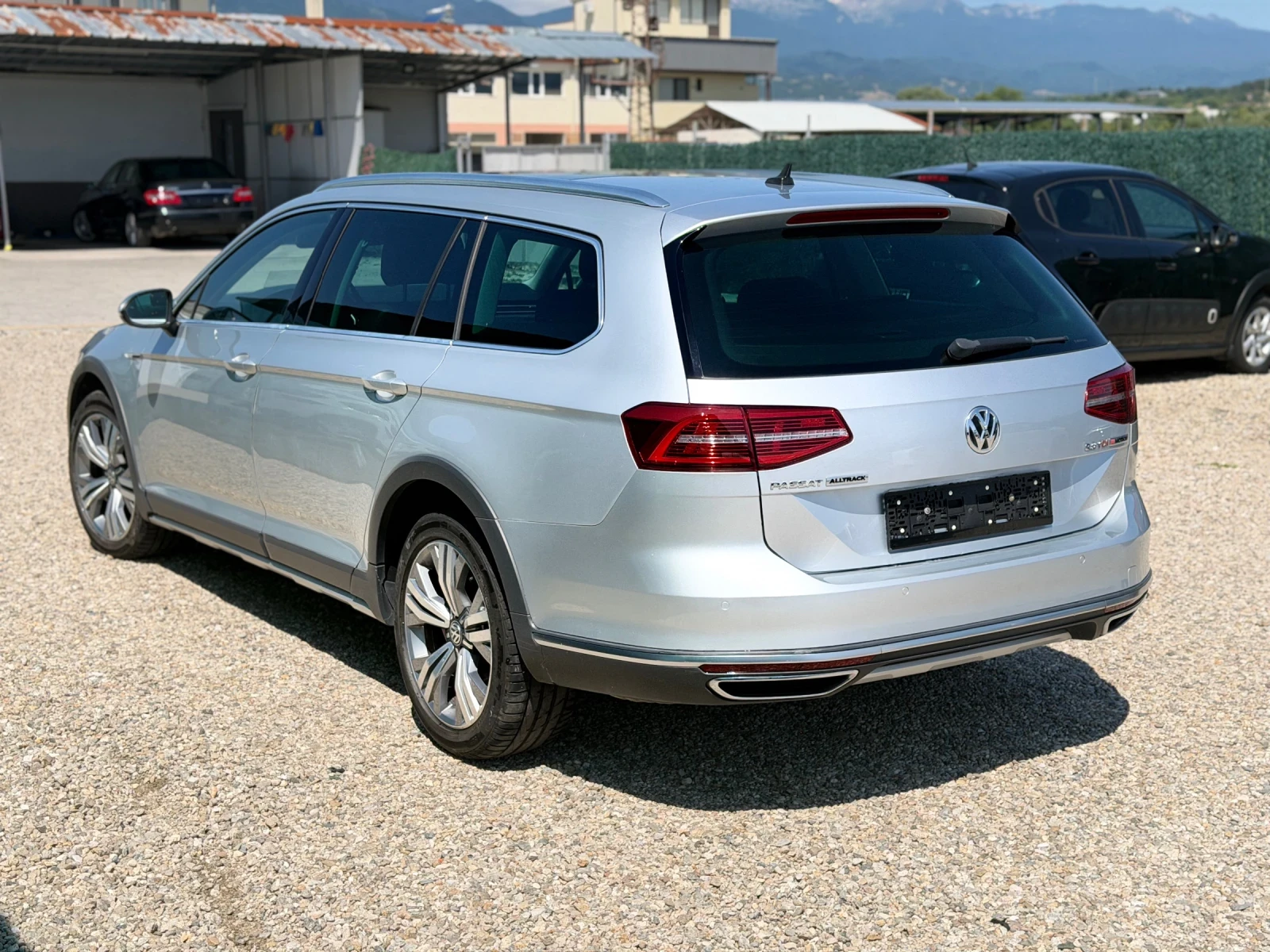 VW Passat 2.0TDI/190hp/ALLTRAC/Full, снимка 4 - Автомобили и джипове - 55401001