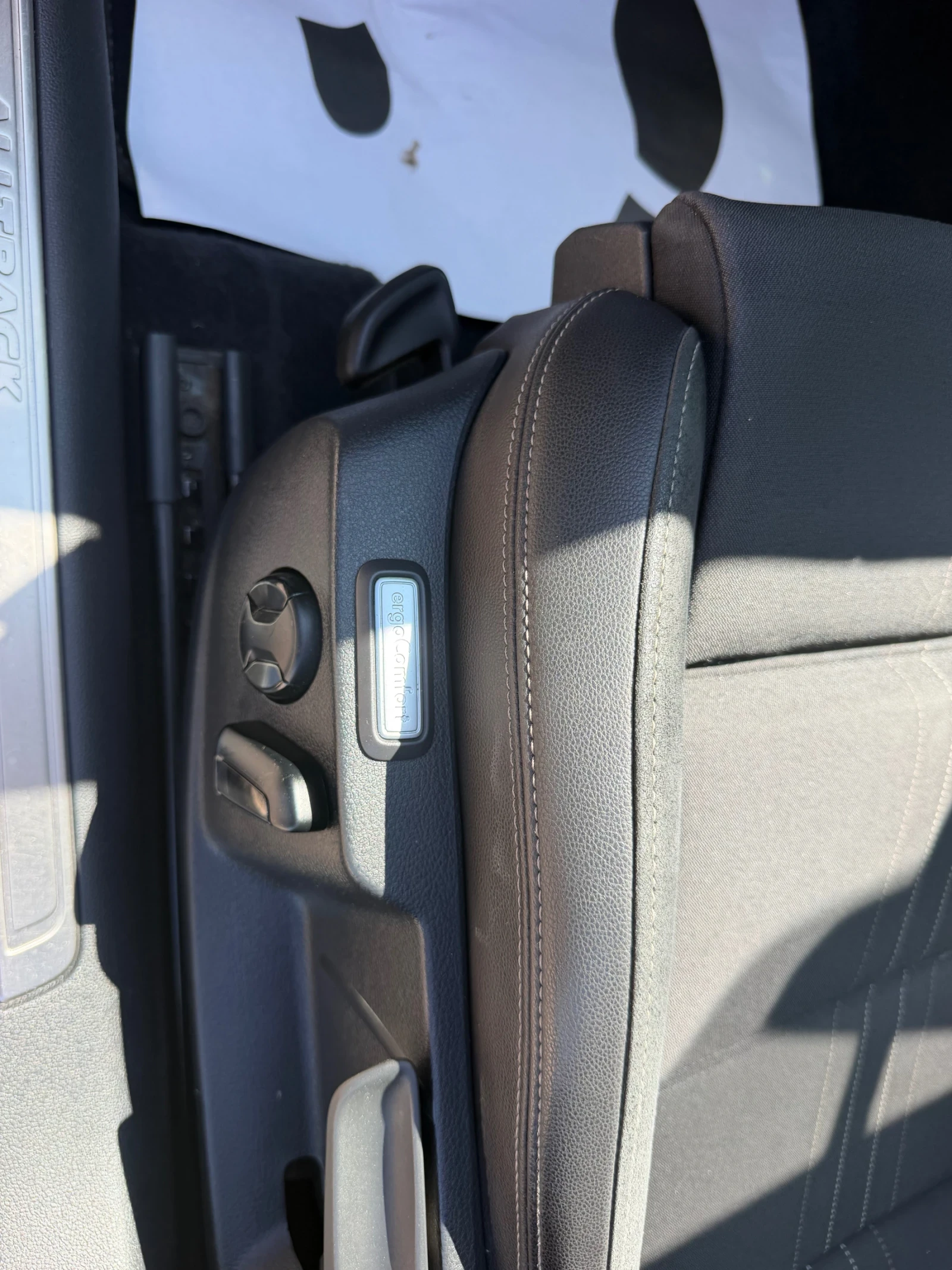 VW Passat 2.0TDI/190hp/ALLTRAC/Full, снимка 13 - Автомобили и джипове - 55401001