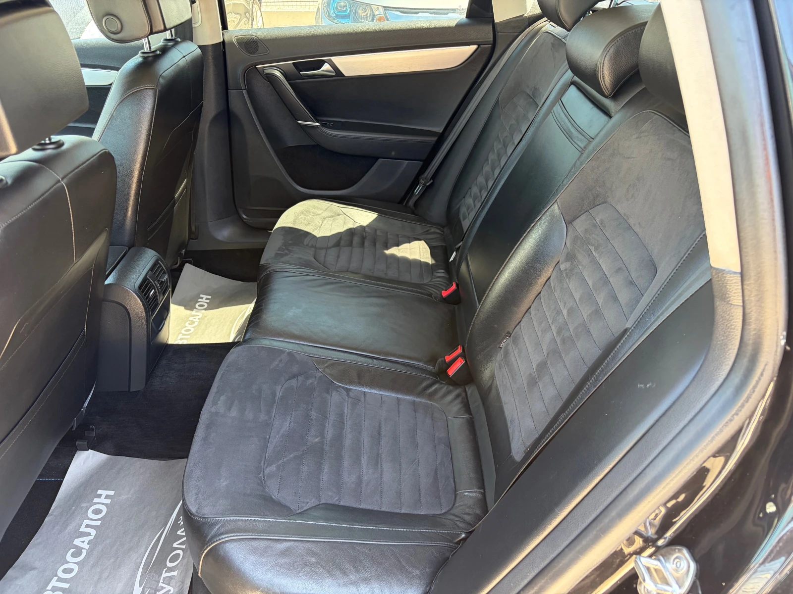 VW Passat HIGHLINE 2.0TDI-140 DSG, снимка 11 - Автомобили и джипове - 55500677