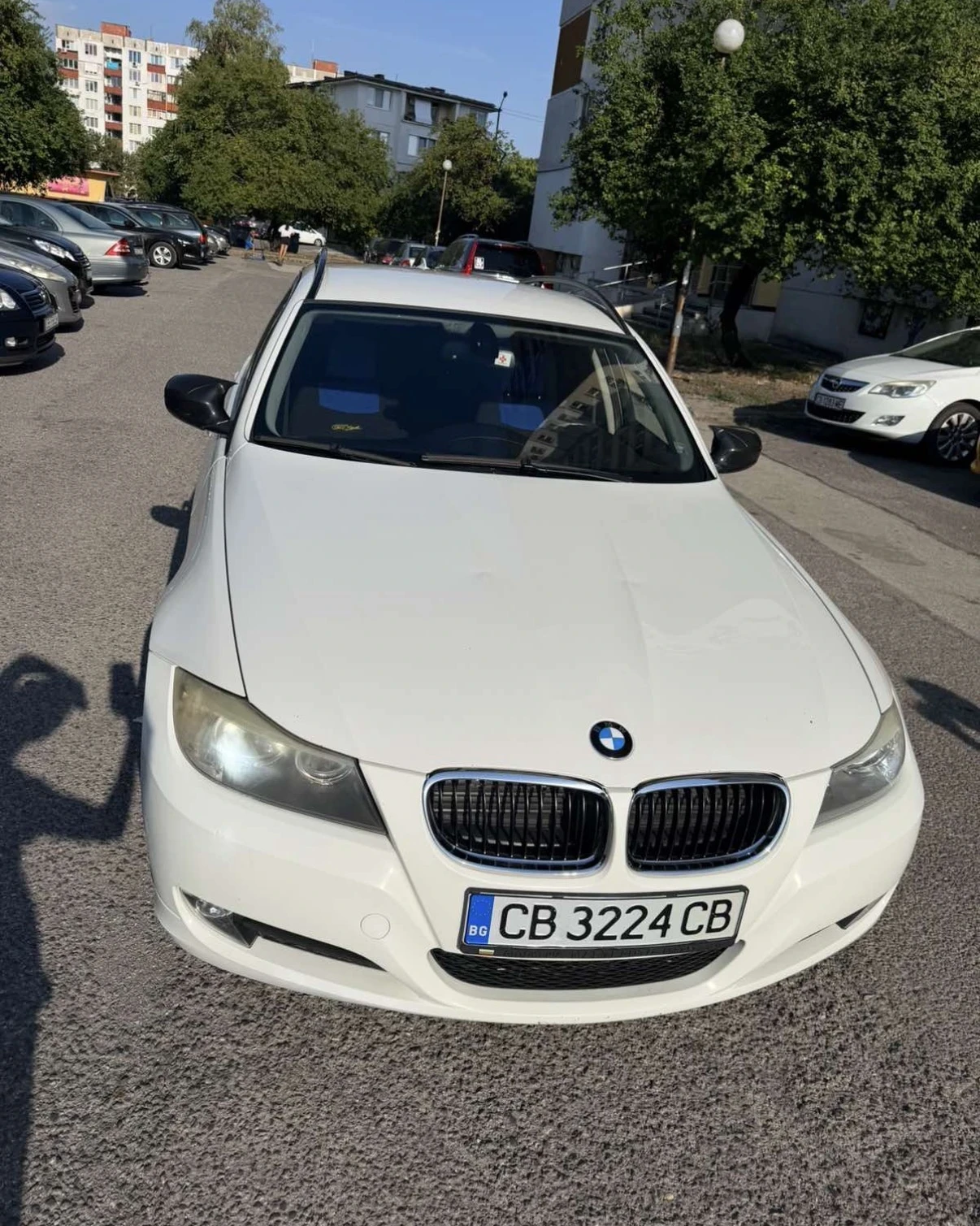 BMW 318 Автомбил