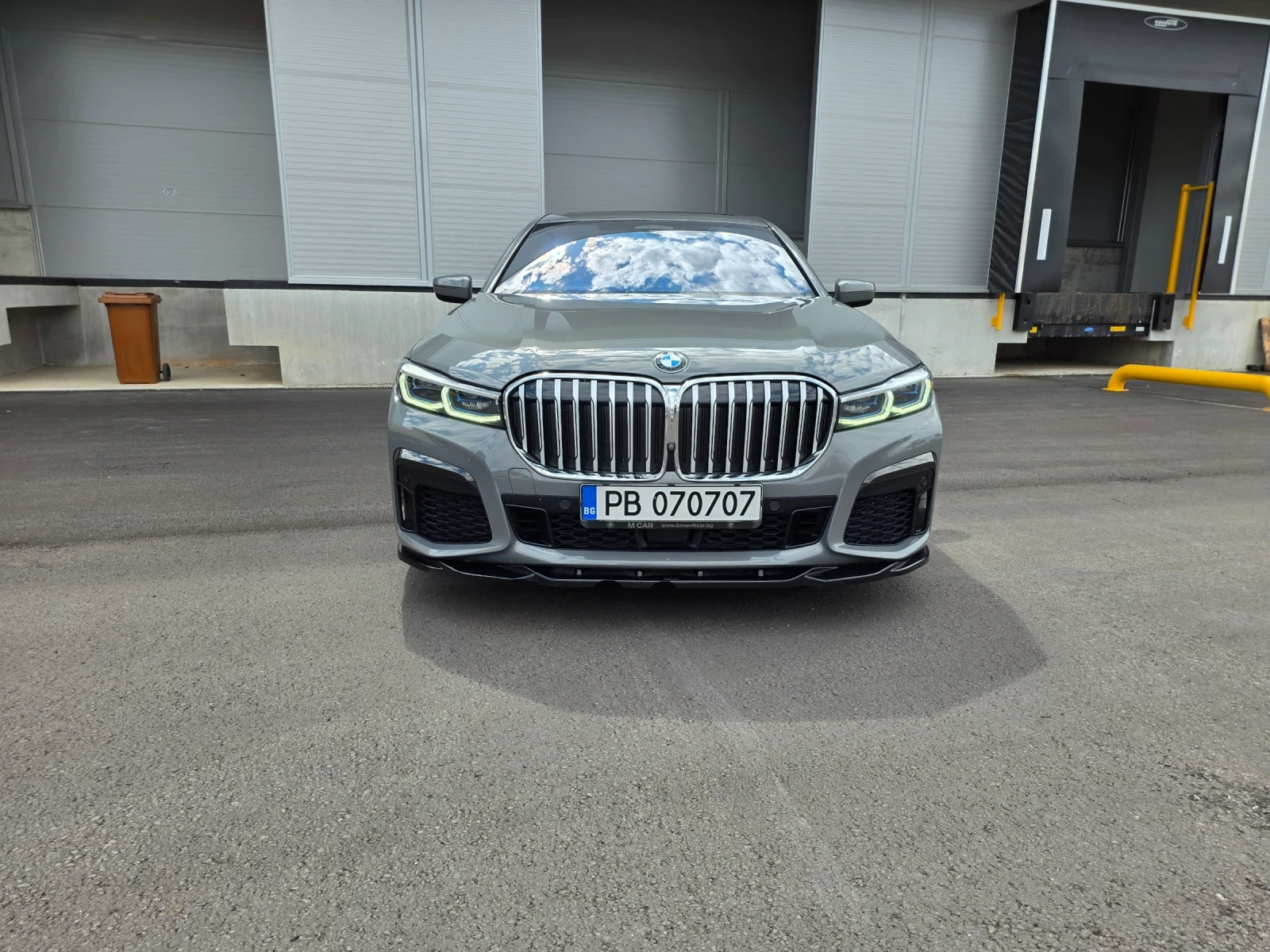 BMW 740