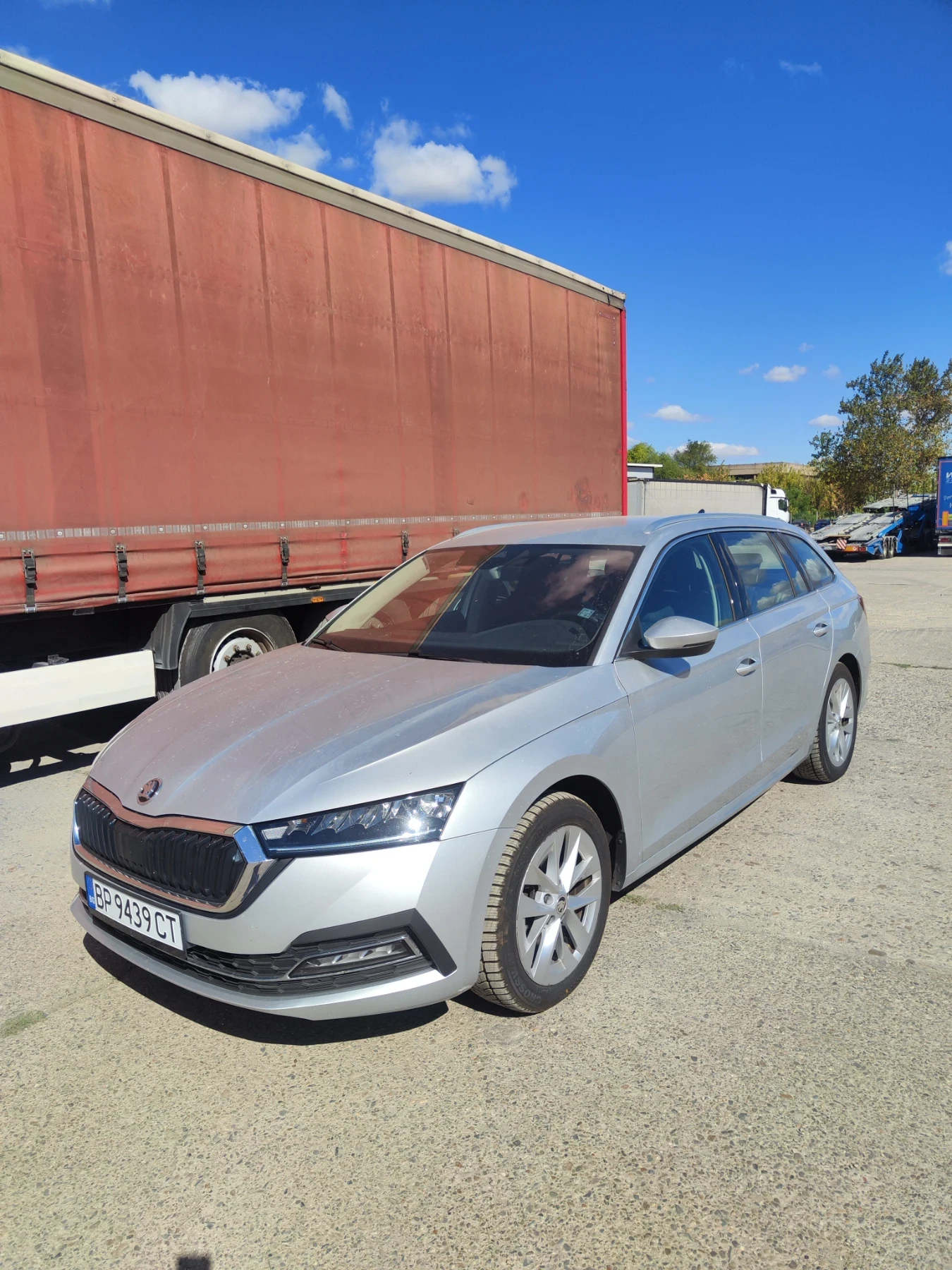 Skoda Octavia, снимка 2 - Автомобили и джипове - 56078645