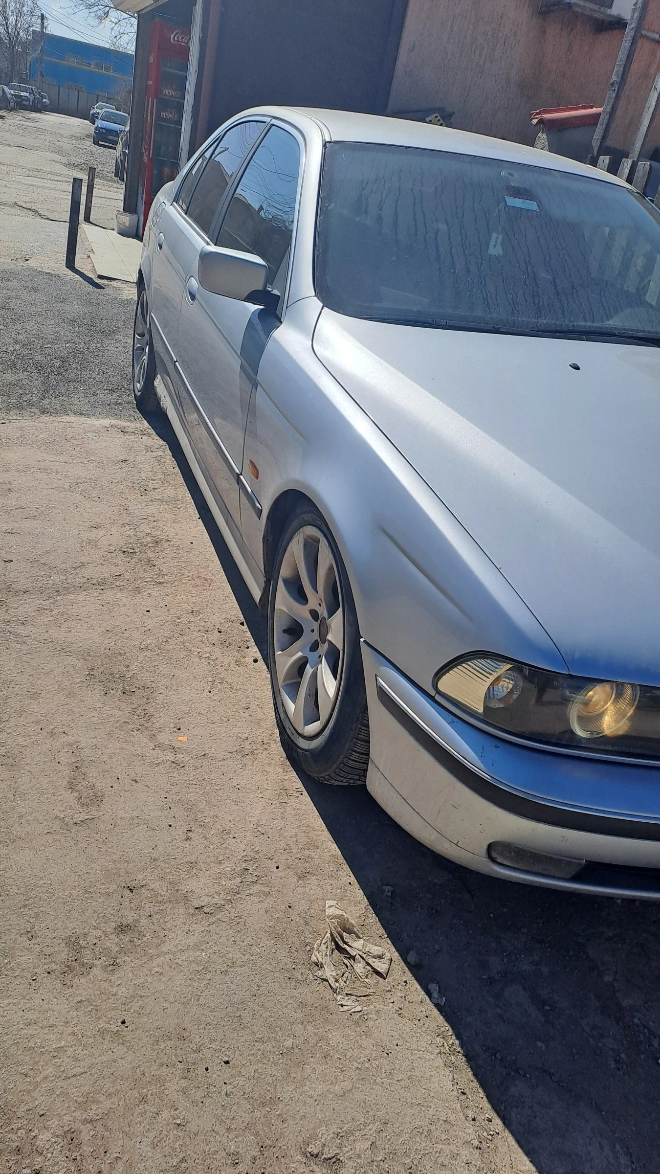 BMW 523, снимка 2 - Автомобили и джипове - 56440303
