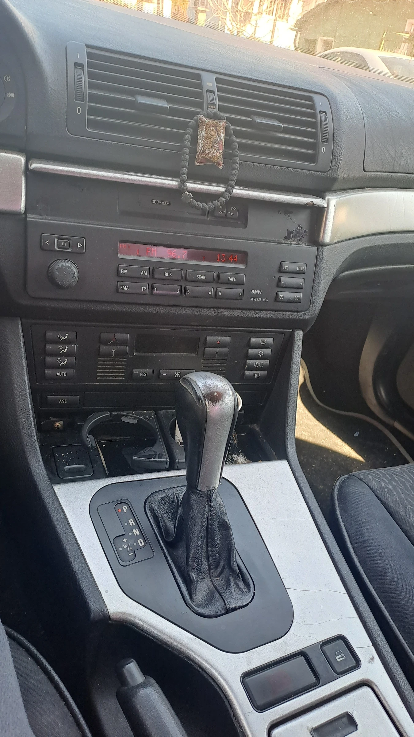 BMW 523, снимка 5 - Автомобили и джипове - 56440303