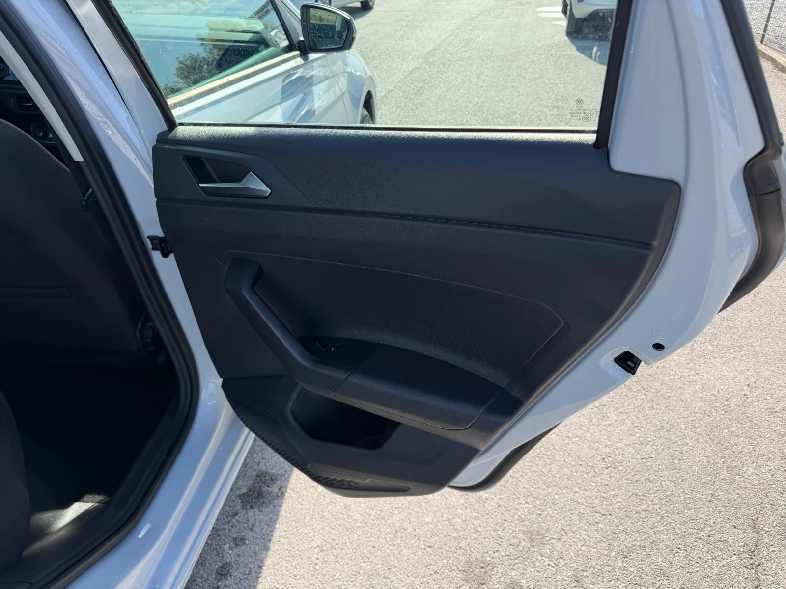 VW Polo 1.6TDI HIGHLINE, снимка 9 - Автомобили и джипове - 56528256