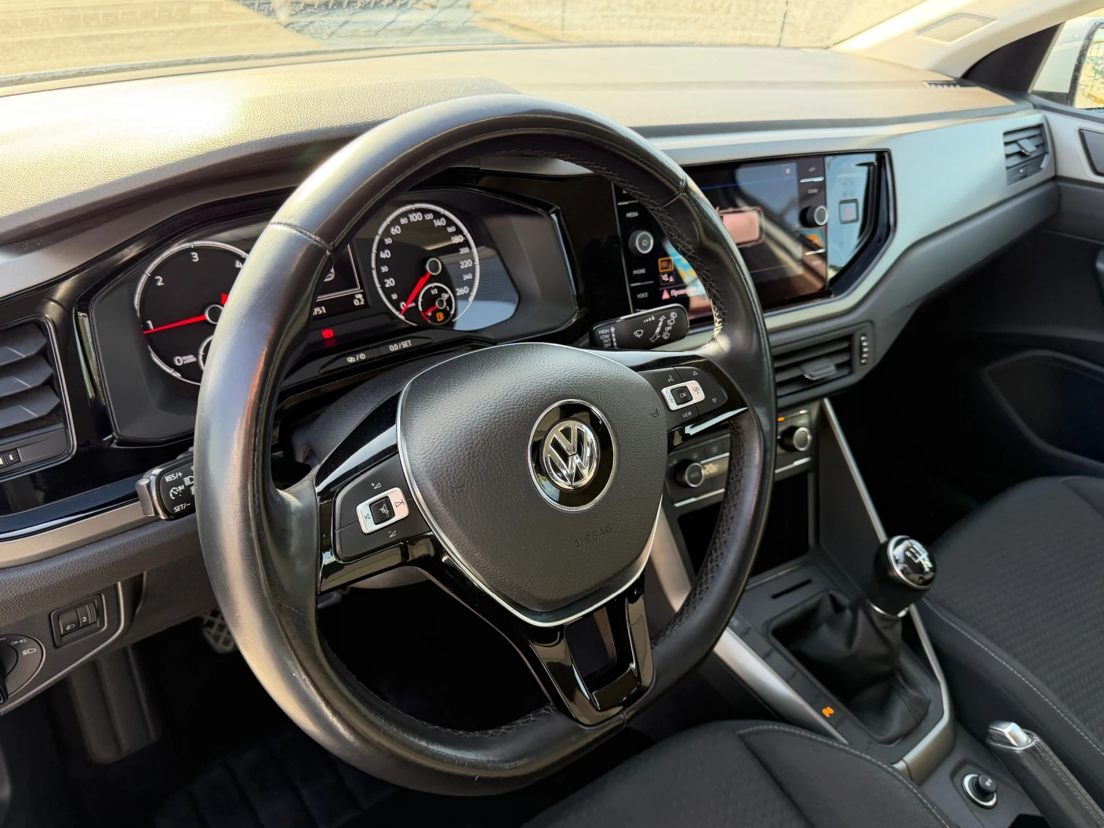 VW Polo 1.6TDI HIGHLINE, снимка 16 - Автомобили и джипове - 56528256