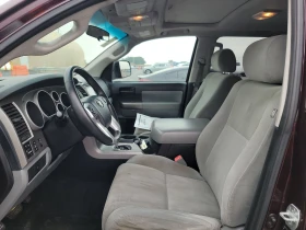 Toyota Sequoia 5.7* V8* ПОДГРЕВ* КАМЕРА* КЕЙЛЕС* - 32999 лв. - 51333980 11