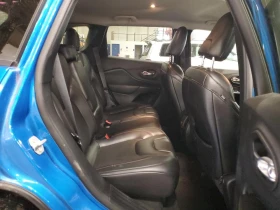 Jeep Cherokee TRAILHAWK/4X4/ВИДЕО НА МОТОРА - 30800 лв. / 15747.79 € - 99164246 11