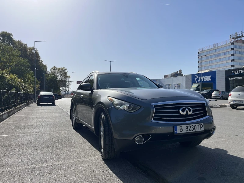 Infiniti QX70 3.7, снимка 2 - Автомобили и джипове - 49073863