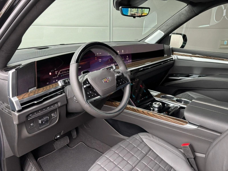 Cadillac Escalade 6.2 V8/LONG/NEW MODEL/S PLATINUM/EXECUTIVE LOUNGE/, снимка 6 - Автомобили и джипове - 51769269