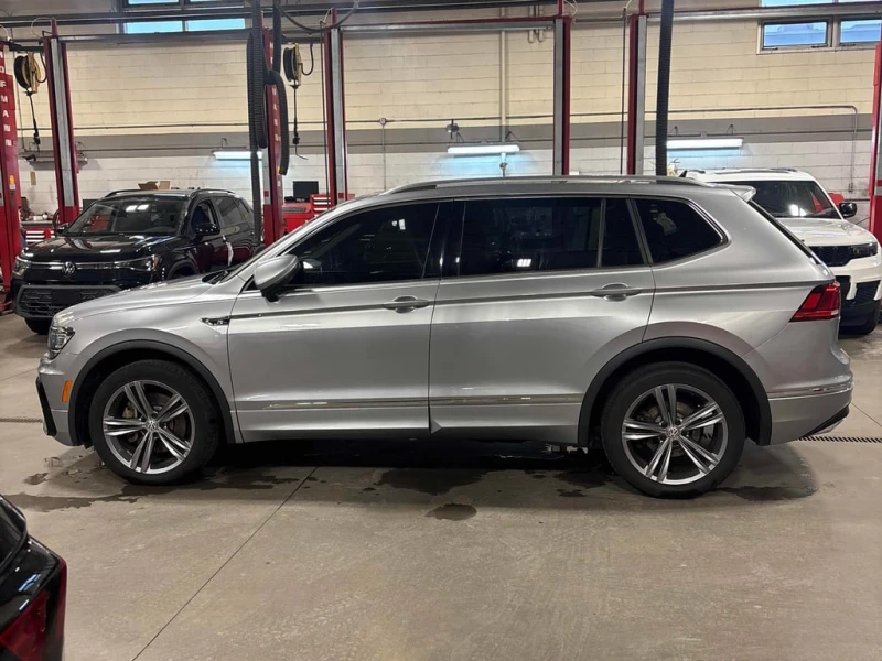 VW Tiguan * Highline * CARFAX * БЕЗ ПЪРВОНАЧАЛНА ВНОСКА, снимка 2 - Автомобили и джипове - 52754080
