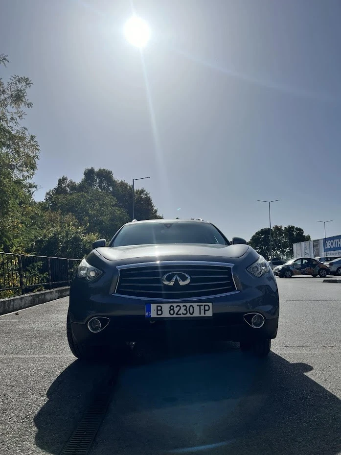 Infiniti QX70 3.7, снимка 14 - Автомобили и джипове - 48219707