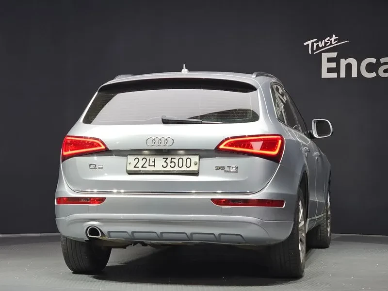 Audi Q5 2.0 TDI Quattro, снимка 4 - Автомобили и джипове - 55129968