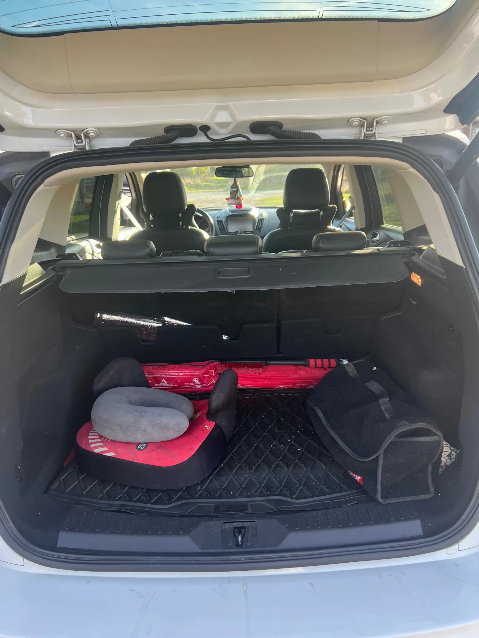 Ford Kuga  - изображение 7