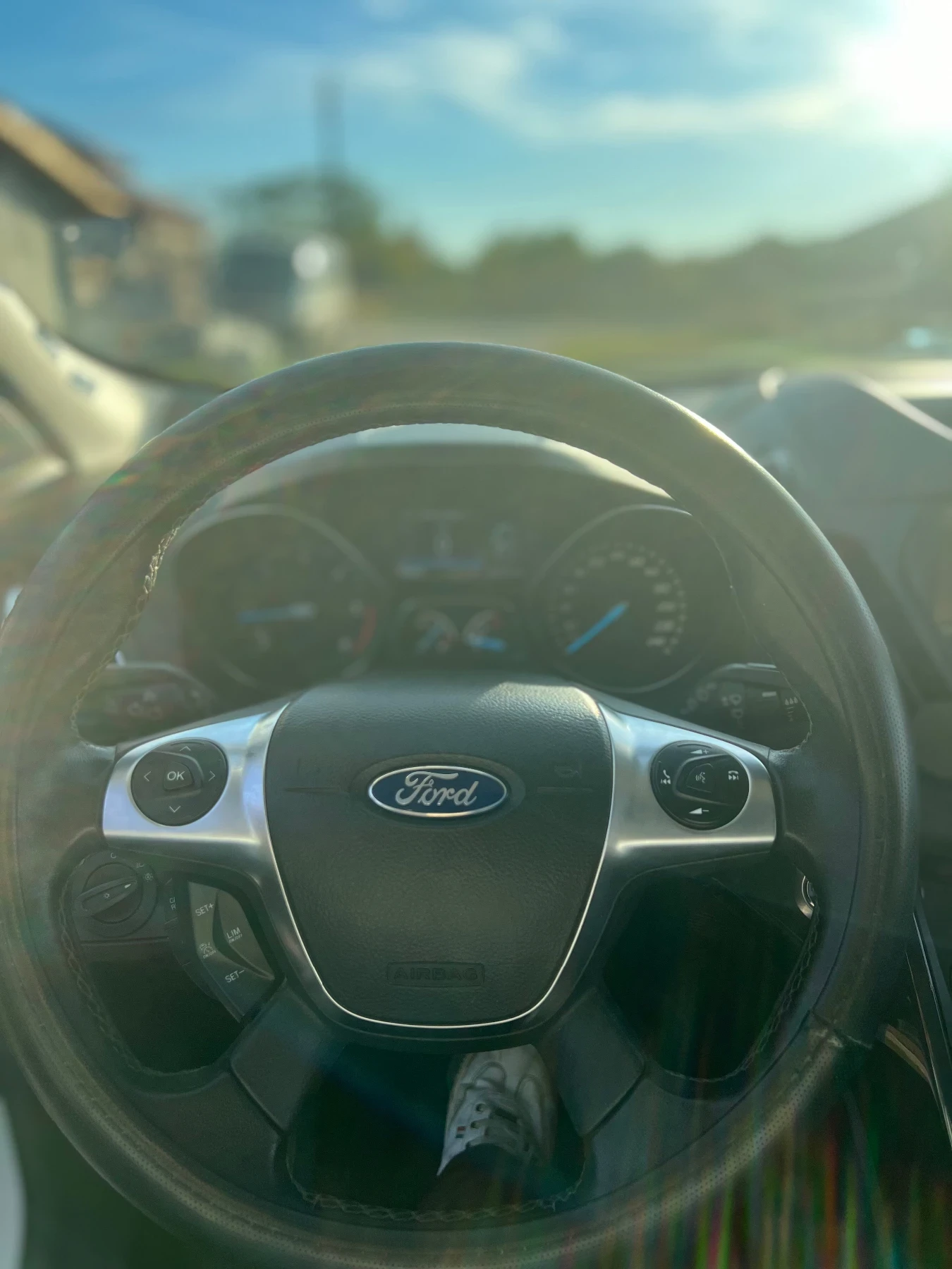Ford Kuga  - изображение 6