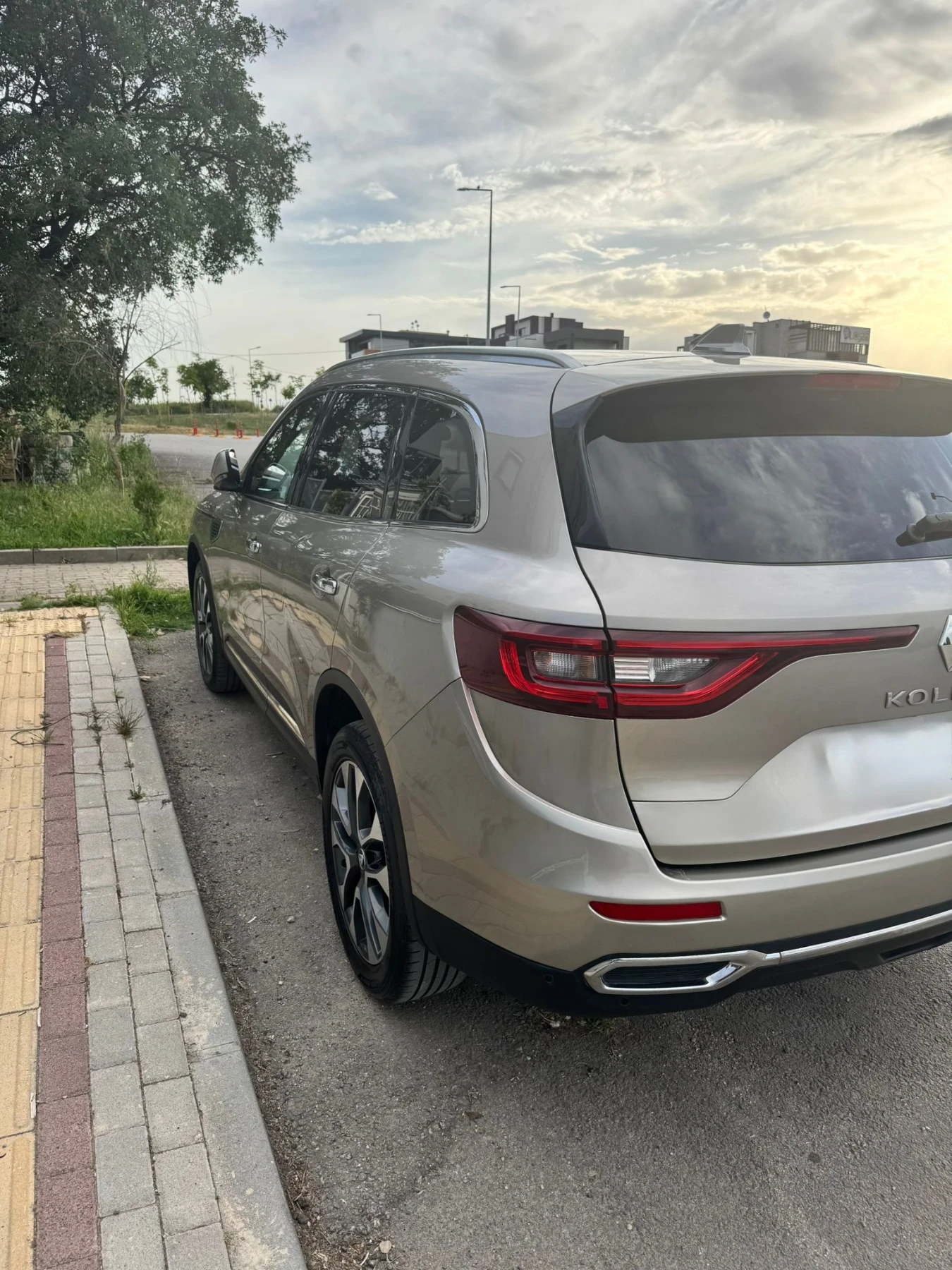 Renault Koleos 2, 0dci AVTOMATIK Швейцария  - изображение 3