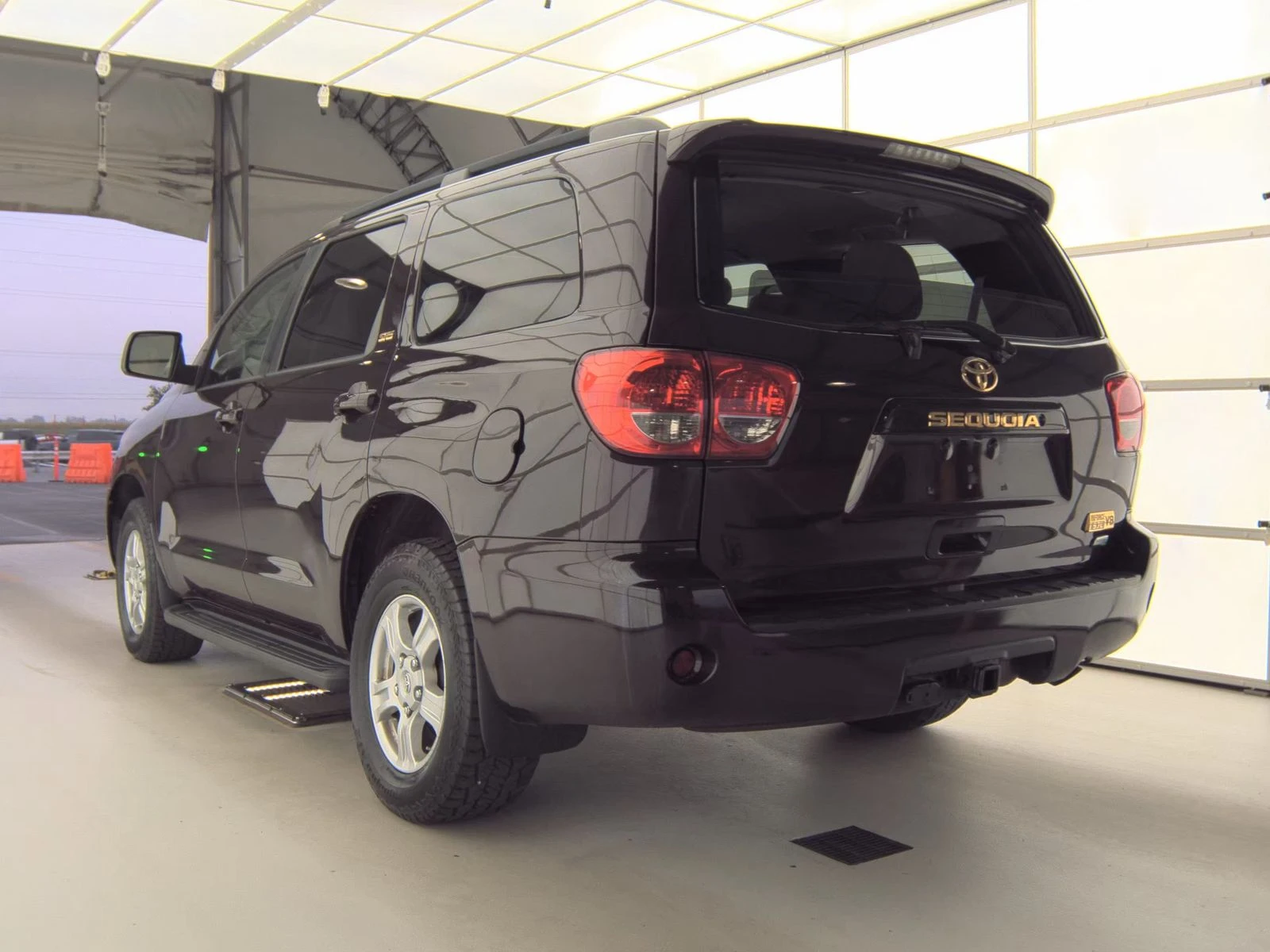 Toyota Sequoia 5.7* V8* ПОДГРЕВ* КАМЕРА* КЕЙЛЕС*  - изображение 4