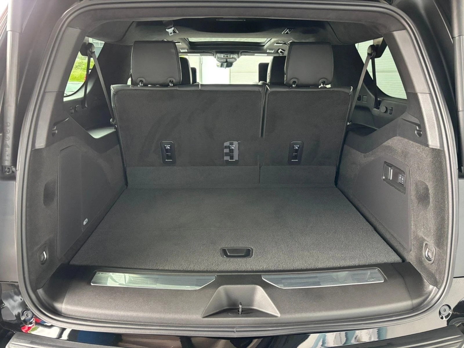 Cadillac Escalade 6.2 V8/LONG/NEW MODEL/S PLATINUM/EXECUTIVE LOUNGE/ | Mobile.bg   13