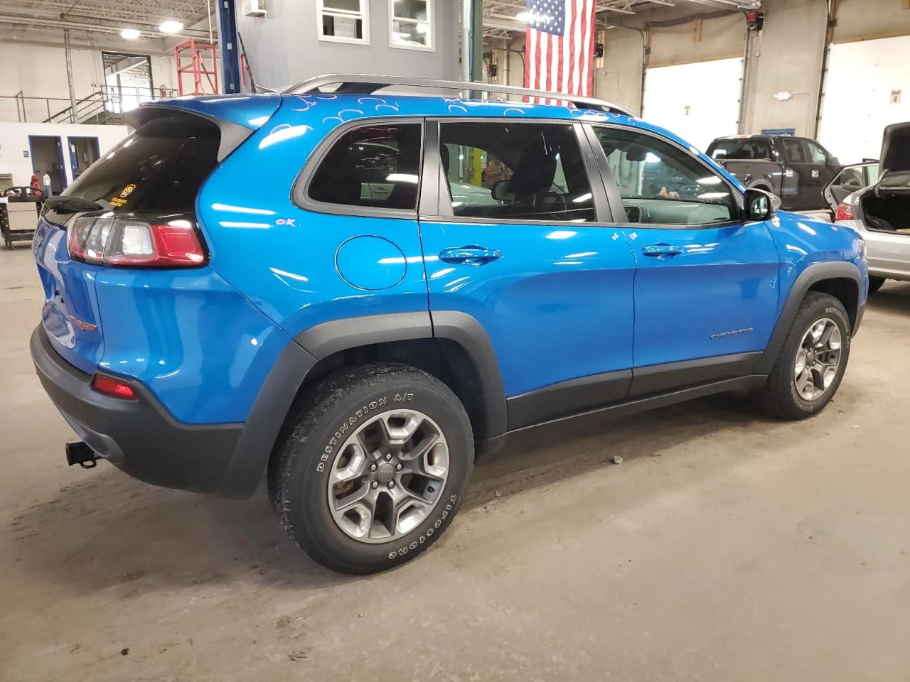 Jeep Cherokee TRAILHAWK/4X4/ВИДЕО НА МОТОРА - изображение 4