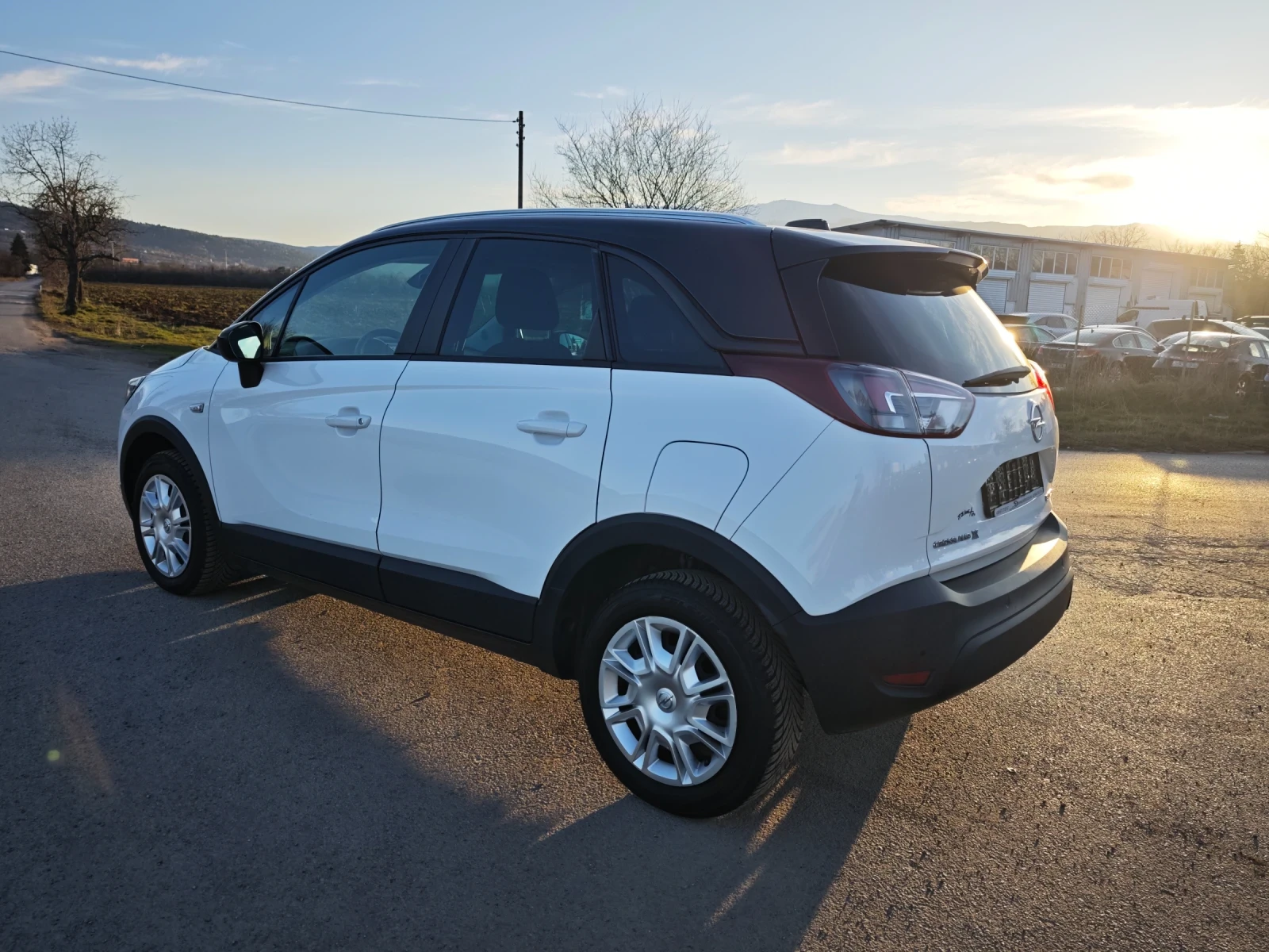 Opel Crossland X 1.5ECOTEC D, снимка 4 - Автомобили и джипове - 53795386