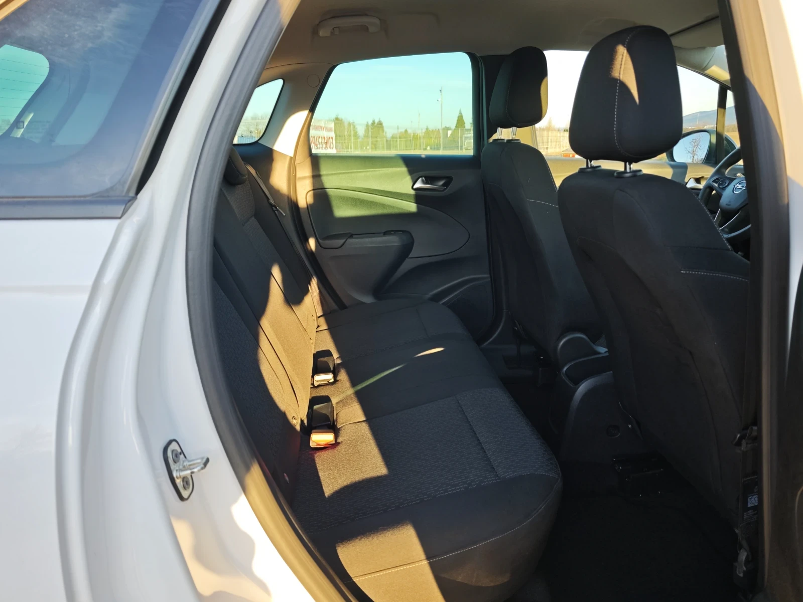 Opel Crossland X 1.5ECOTEC D, снимка 13 - Автомобили и джипове - 53795386