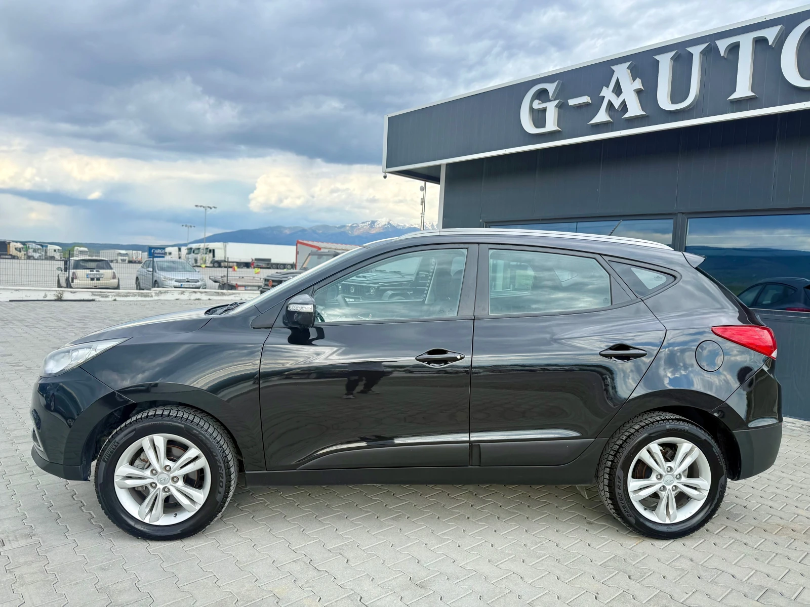 Hyundai IX35 2.0crdi 136 ks Собствен лизинг !!!, снимка 8 - Автомобили и джипове - 54259790