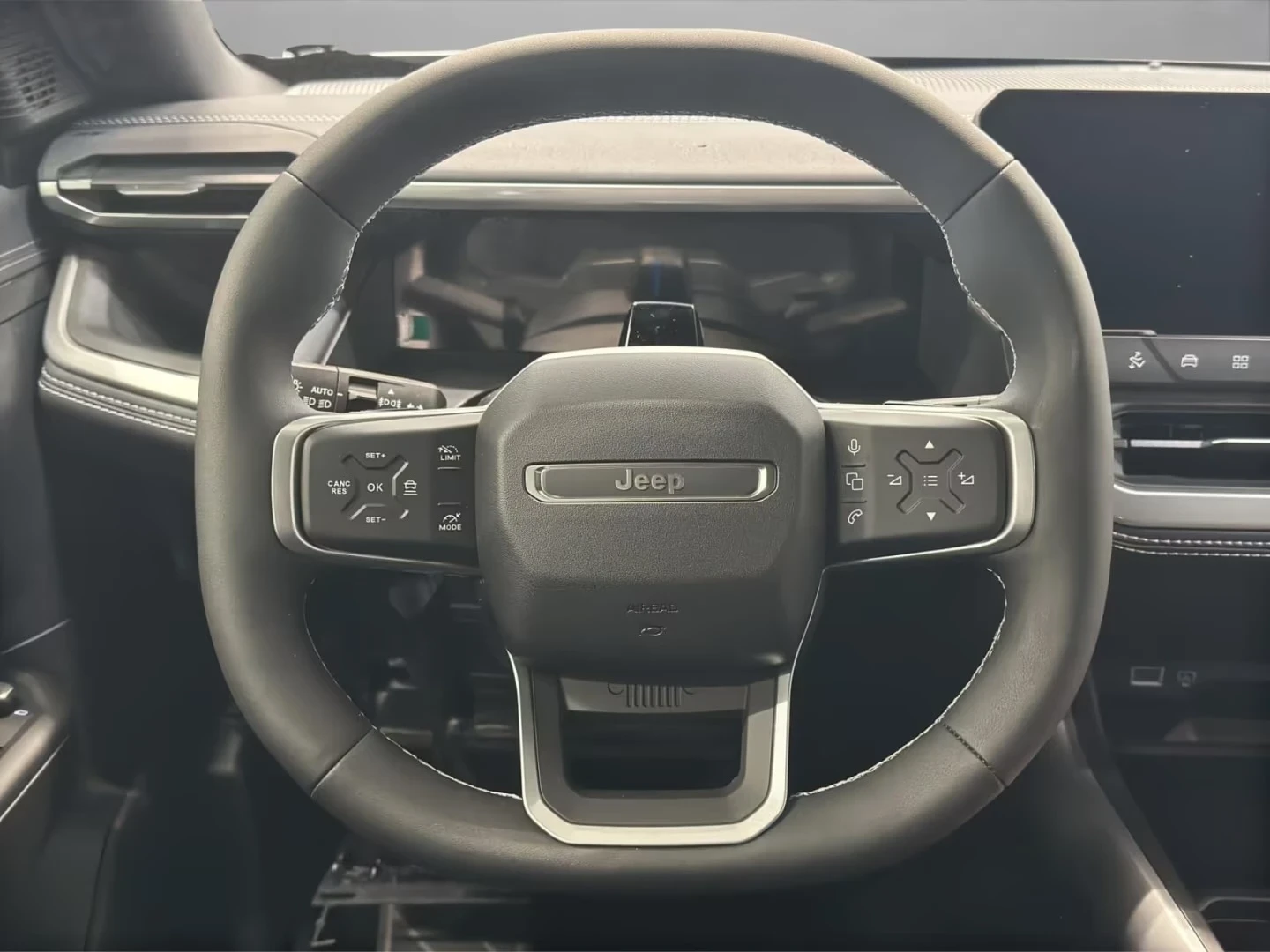 Jeep Compass Elektro Premium HuD 360 Panorama Winter Pack, снимка 9 - Автомобили и джипове - 54292419