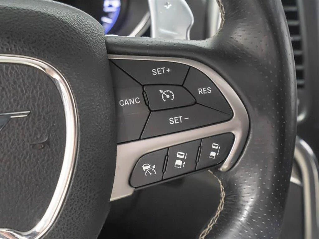 Jeep Grand cherokee SRT * АвтоКредит * (ЦЕНА ДО БГ), снимка 11 - Автомобили и джипове - 54691796