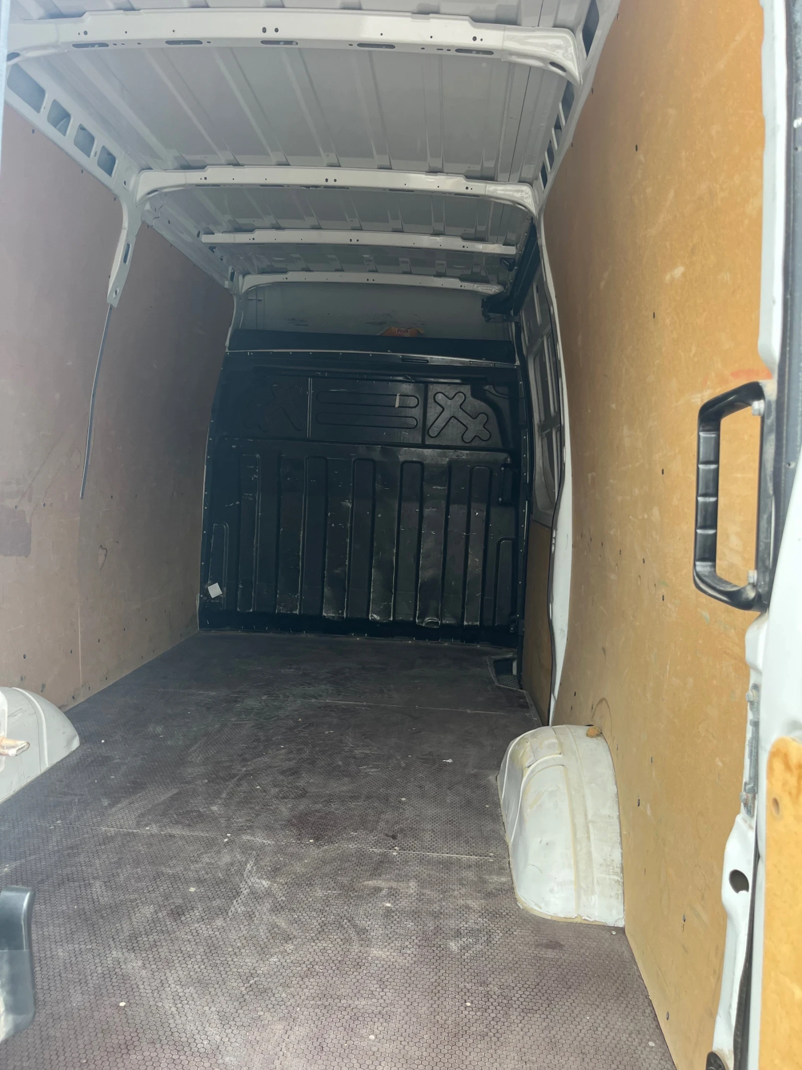 Iveco 35c15, снимка 8 - Бусове и автобуси - 54751062