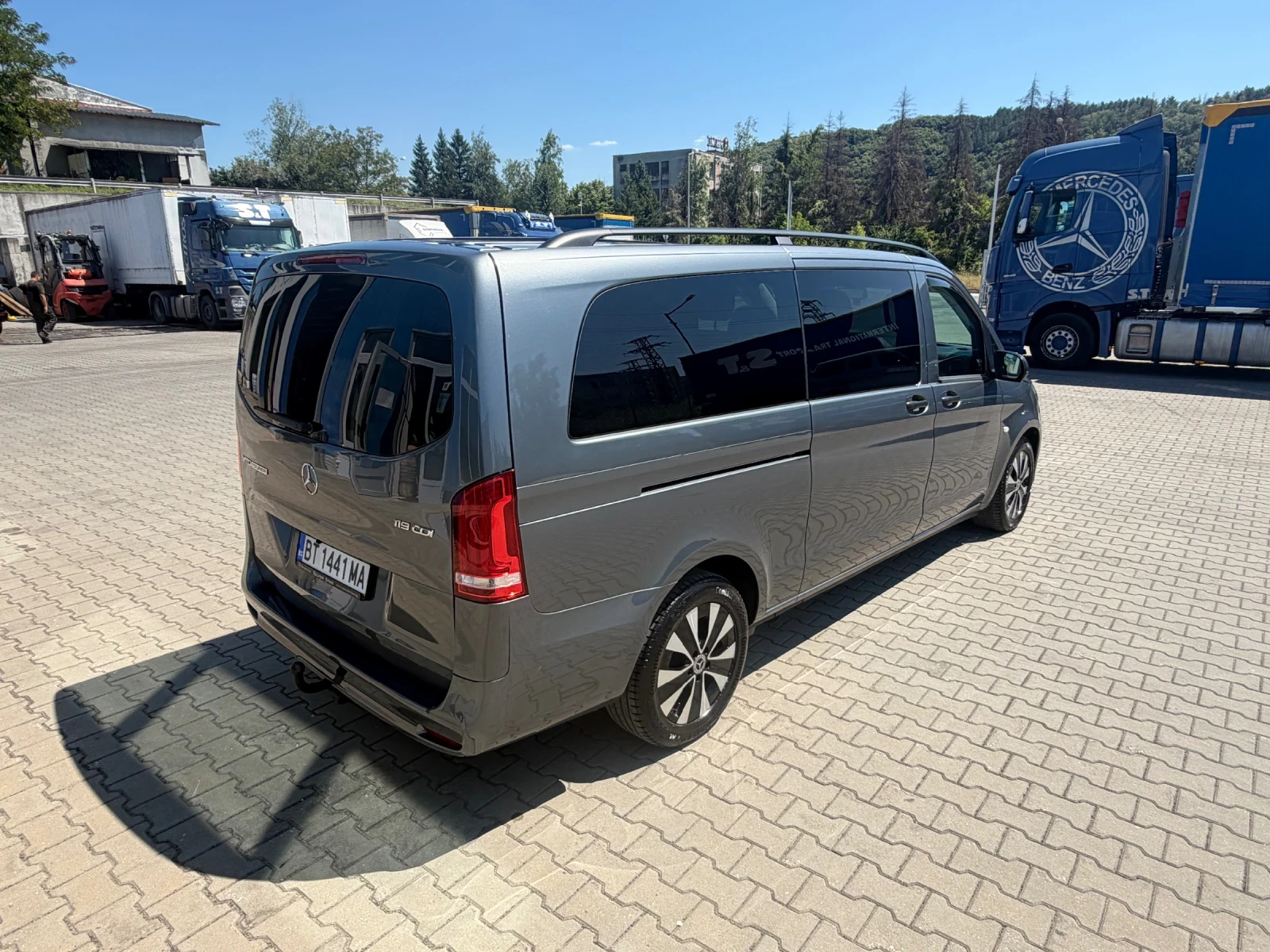 Mercedes-Benz Vito Vito Tourer 119CDI 7+ 1, снимка 3 - Бусове и автобуси - 55476395