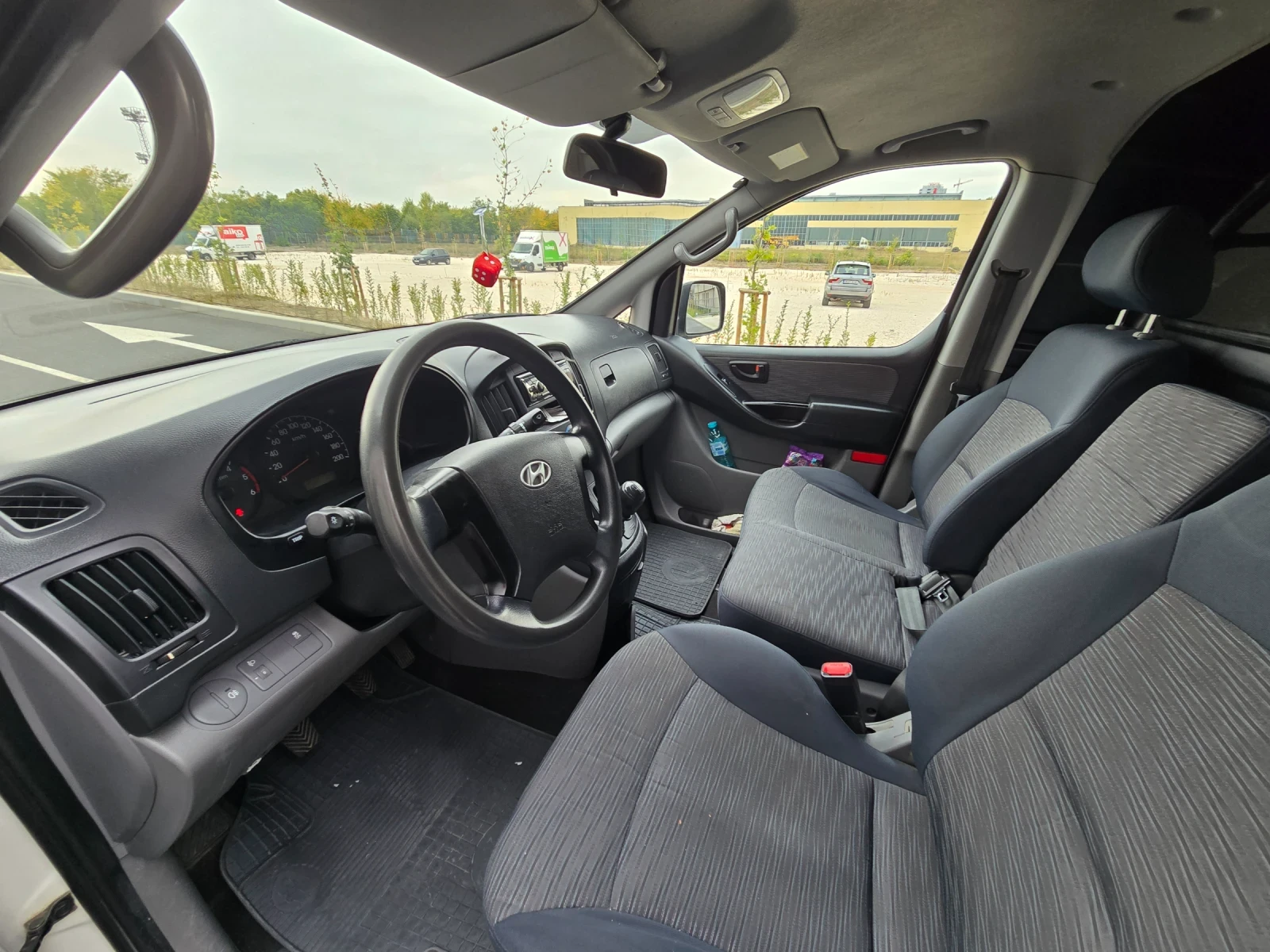 Hyundai H1, снимка 8 - Бусове и автобуси - 56167846