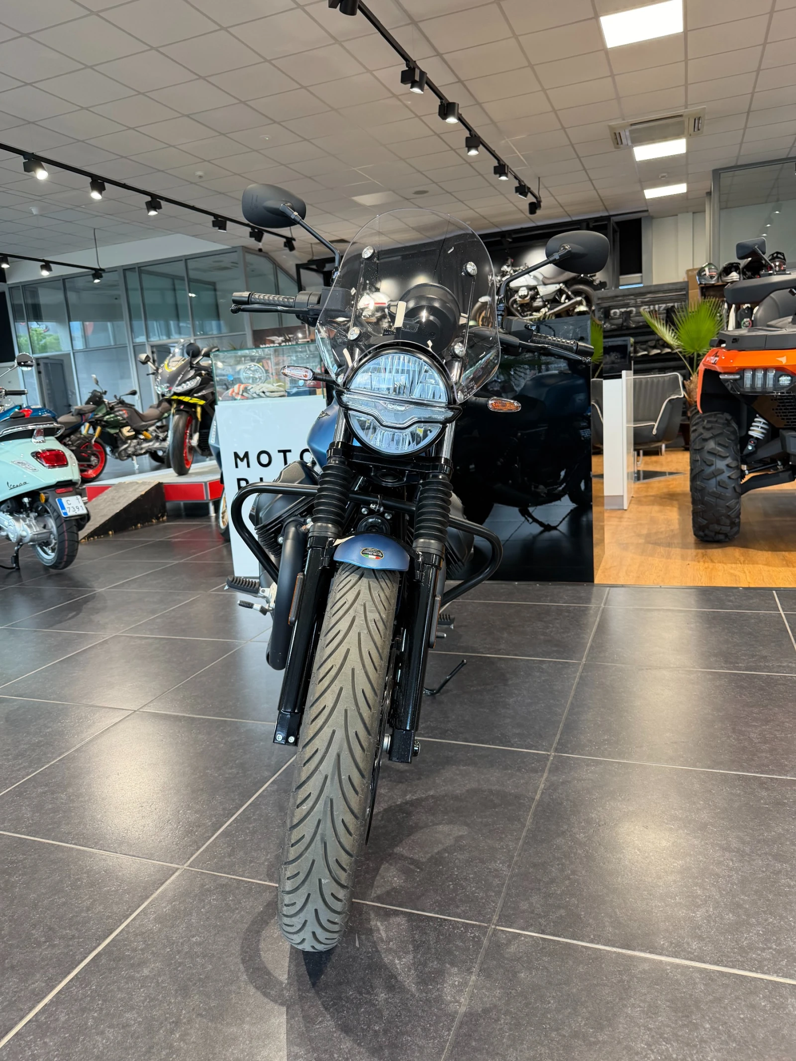 Moto Guzzi V V7 Stone, снимка 6 - Мотоциклети и мототехника - 55091347