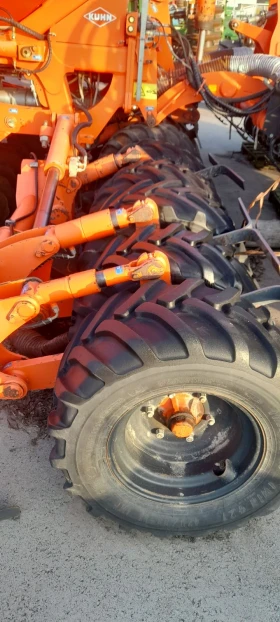 Сеялка KUHN KUHN SPEEDLINER 6000- 2011, снимка 7