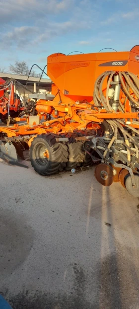 ����� �� �������� �� ������ KUHN KUHN SPEEDLINER 6000- 2011