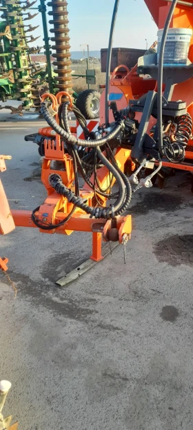 ������ KUHN KUHN SPEEDLINER 6000- 2011 | Mobile.bg � ����� ������ 10