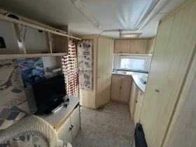 Каравана Burstner 4261, снимка 9