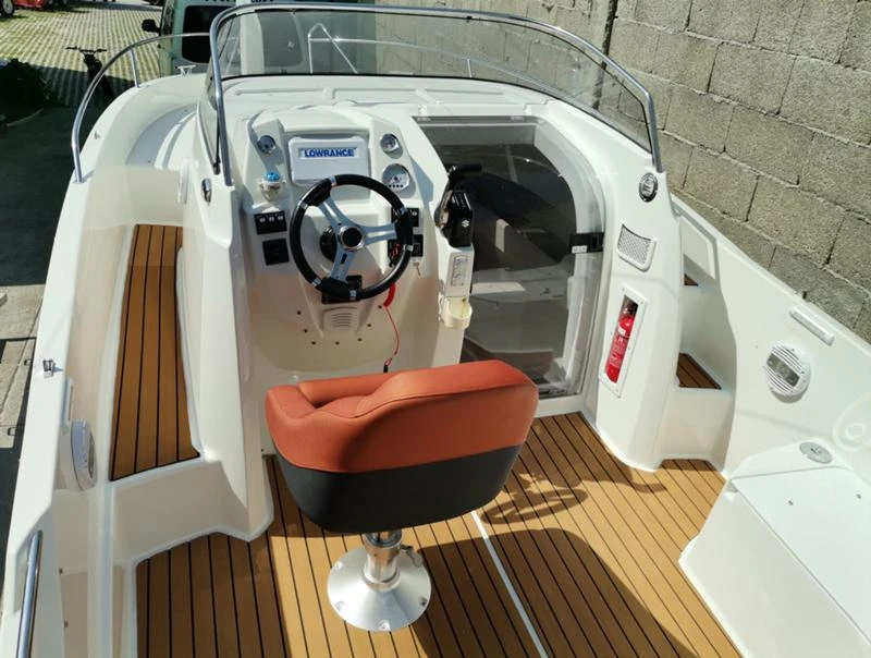 Лодка Собствено производство MeggaCraft 620 Sundeck - изображение 10