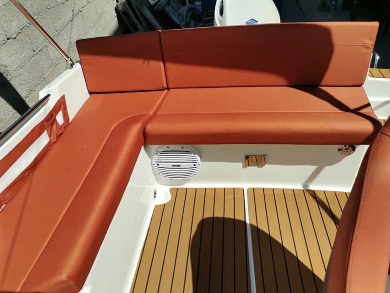 Лодка Собствено производство MeggaCraft 620 Sundeck, снимка 13 - Воден транспорт - 33657707