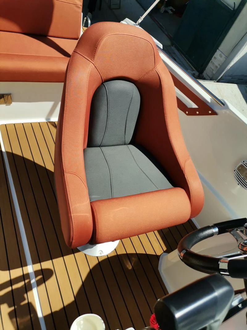 Лодка Собствено производство MeggaCraft 620 Sundeck, снимка 11 - Воден транспорт - 33657707