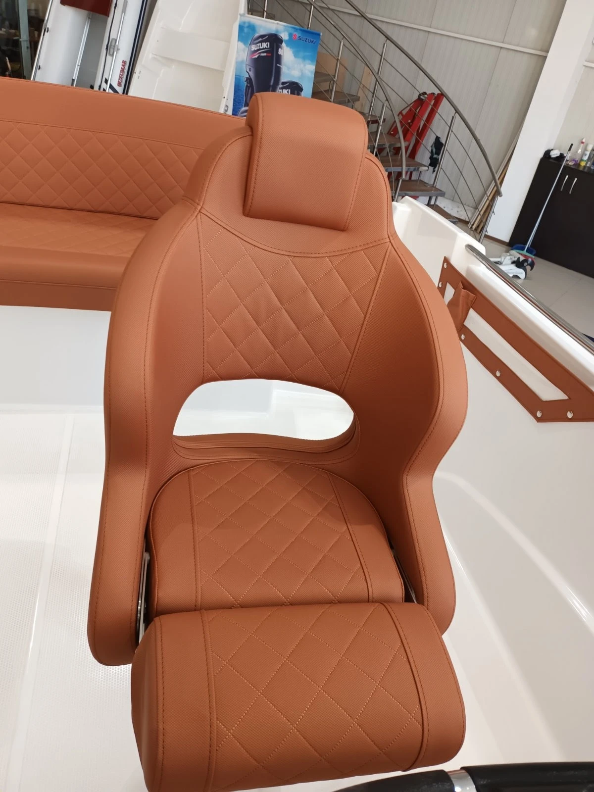 Лодка Собствено производство MeggaCraft 620 Sundeck - изображение 5