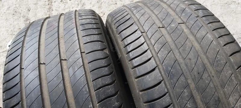 Гуми Летни 245/45R18, снимка 2 - Гуми и джанти - 33033720