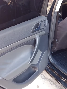 Skoda Octavia 2.0 tdi - 3605 € / 7050.77 лв. - 75741073 6