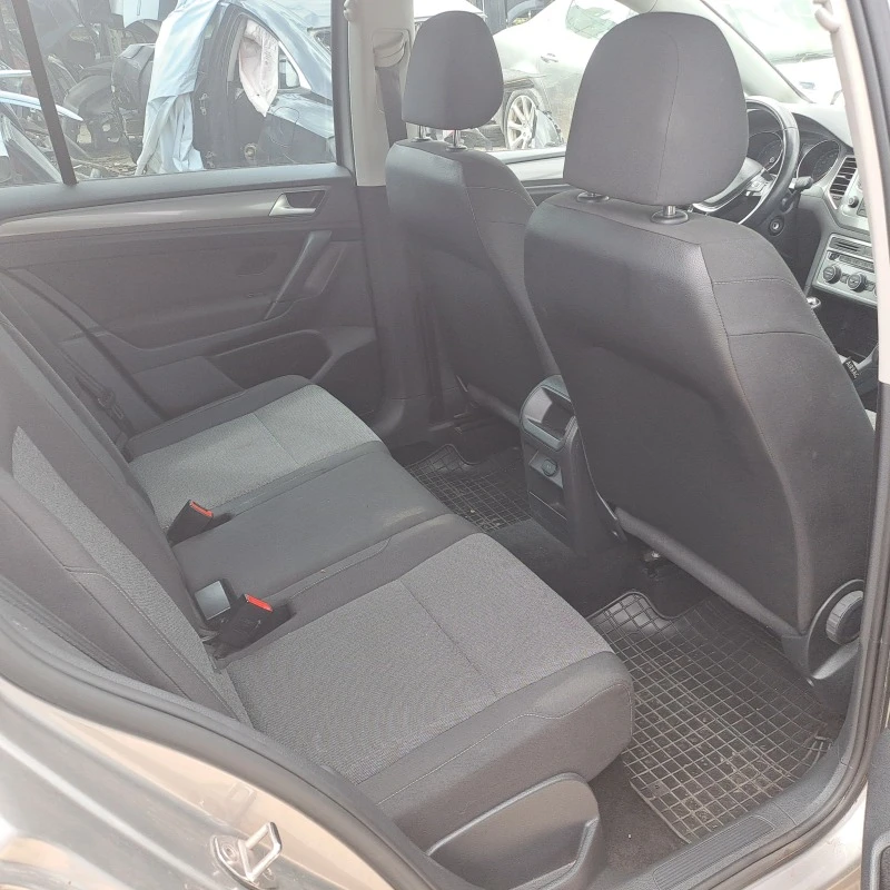 VW Golf Plus 1.2TSI, снимка 14 - Автомобили и джипове - 46747203