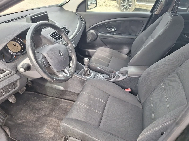 Renault Megane 1.5dci, снимка 12 - Автомобили и джипове - 44482767