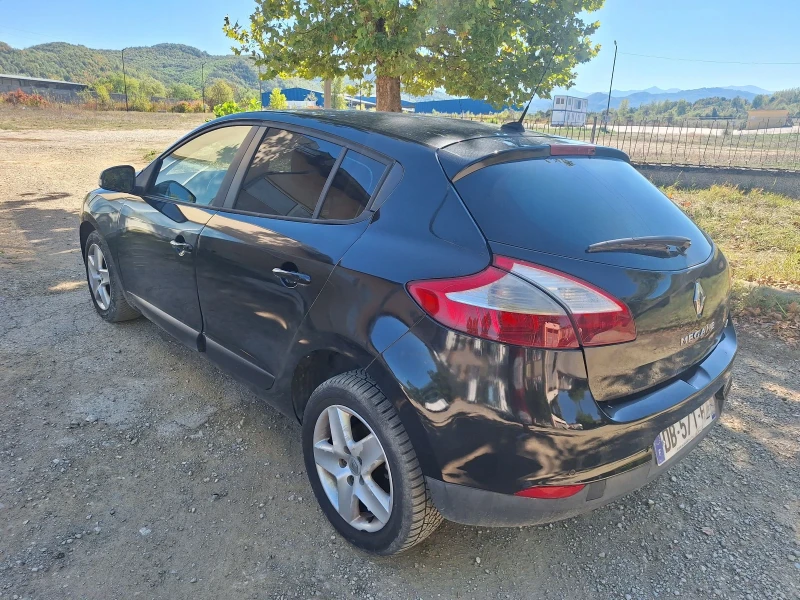 Renault Megane 1.5dci, снимка 3 - Автомобили и джипове - 44482767