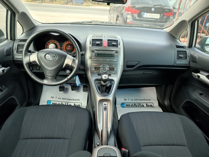 Toyota Auris 1.6i КЛИМАТРОНИК/АВТОПИЛОТ/УНИКАЛЕН , снимка 9 - Автомобили и джипове - 47211166