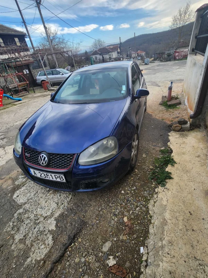 VW Golf, снимка 1 - Автомобили и джипове - 48640681