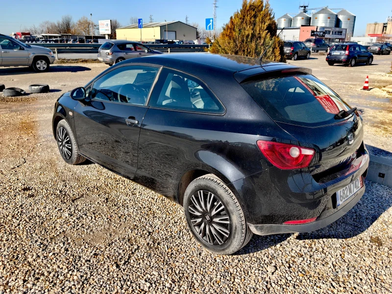 Seat Ibiza Хечбек, снимка 4 - Автомобили и джипове - 48726981